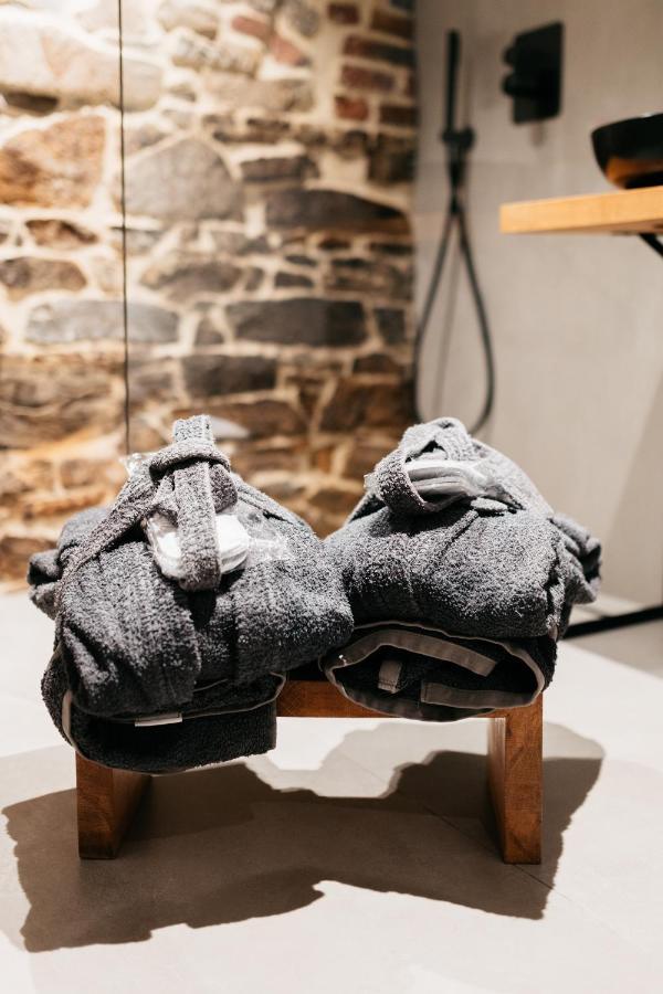 オベル Tynil Saint Jean: Renovated Old Barn + Nordic Bathヴィラ エクステリア 写真